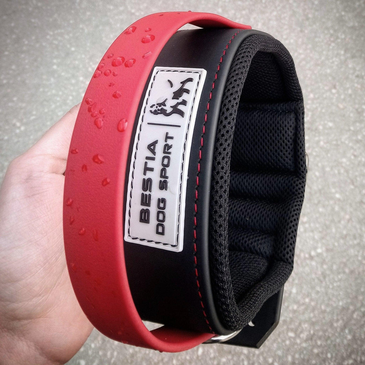 BESTIA Handle Collar — Black with Red Handle