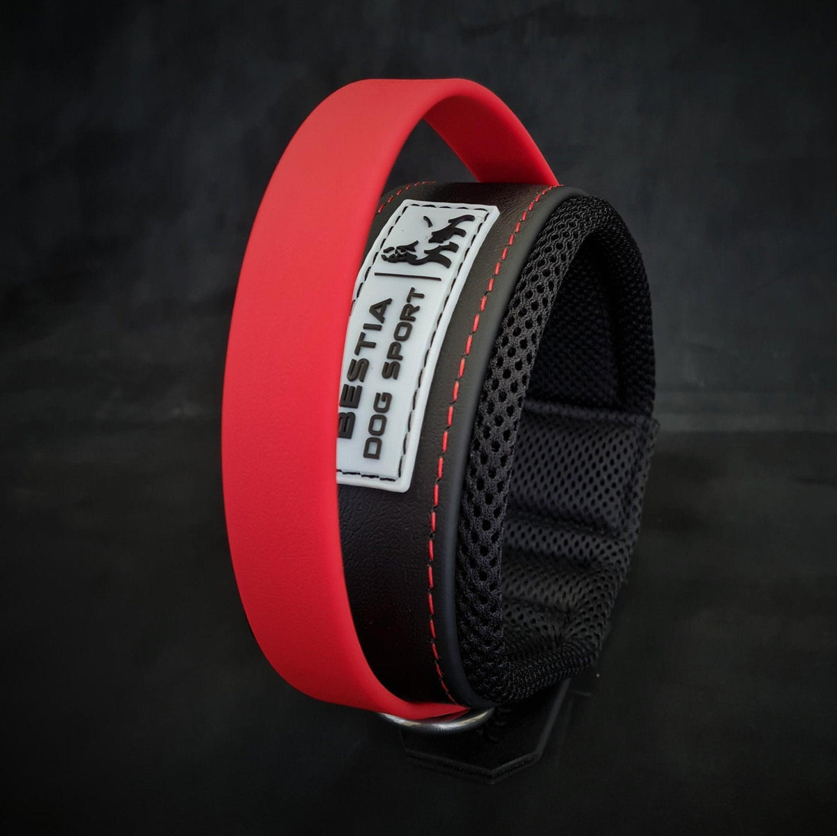 BESTIA Handle Collar — Black with Red Handle